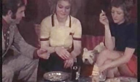 بچه فیلم سکس هندی اینستاگرام ها با یک سوراخ آبیاری می توانند دهان بلوند را کاملاً تمام کنند