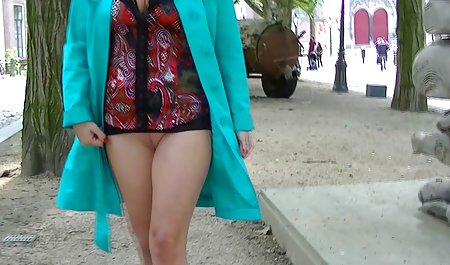 دو مالچ به طور غیر خودمردی یک مرد فیلم سکس شبنم ثریا سیاه را می خورد