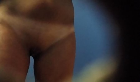 زن فیلم سکس سگ زن بالغ تسلیم یک مرد جوان است