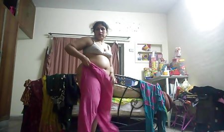 رحیندی جیمز در حال گذراندن اوقات فراغت با میا للانی است فیلم سوپر بکن بکن جدید